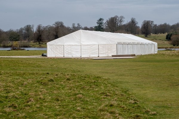 Des chapiteaux et des barnums de qualité à louer pour votre évènement