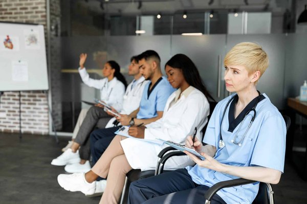 Que faire après avoir validé le CAP AEPE ?